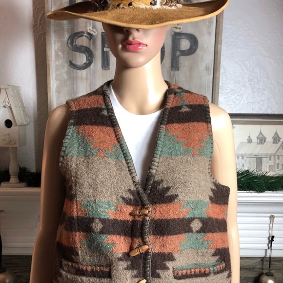 Gorgeous Vintage Wool Southwestern Style Vest - Picture 2 of 6